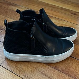 Steve Madden Geri Sneaker size 7